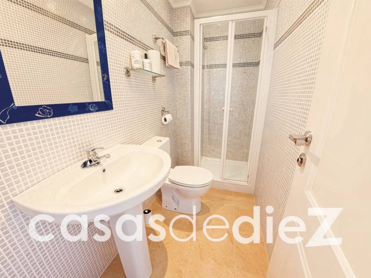 4 sypialnia Dom na sprzedaż w Miasto Walencja z basenem garażem - 315 000 € (Ref: 9793837)