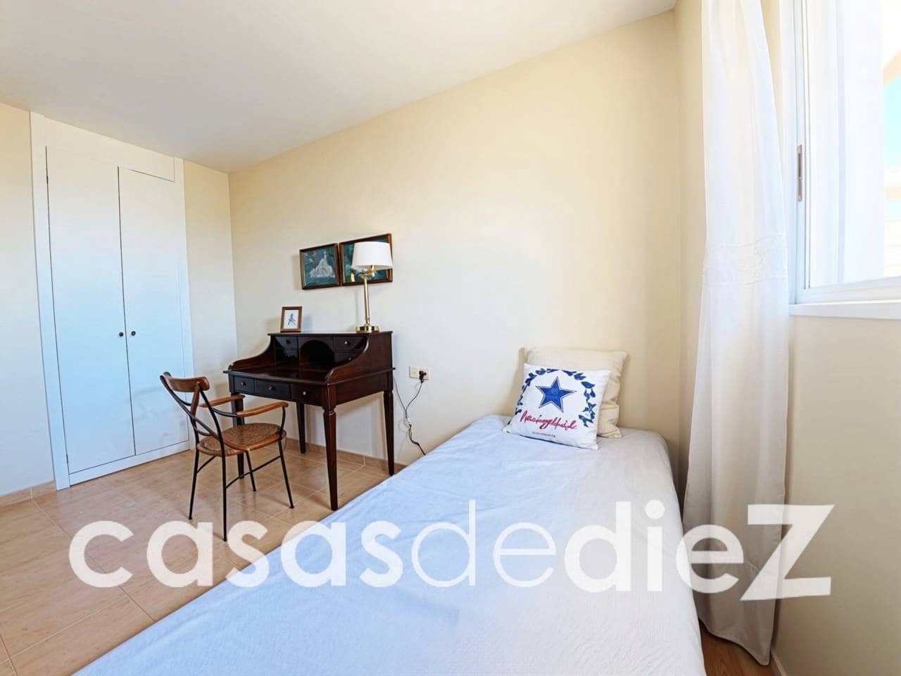 4 sypialnia Dom na sprzedaż w Miasto Walencja z basenem garażem - 315 000 € (Ref: 9793837)