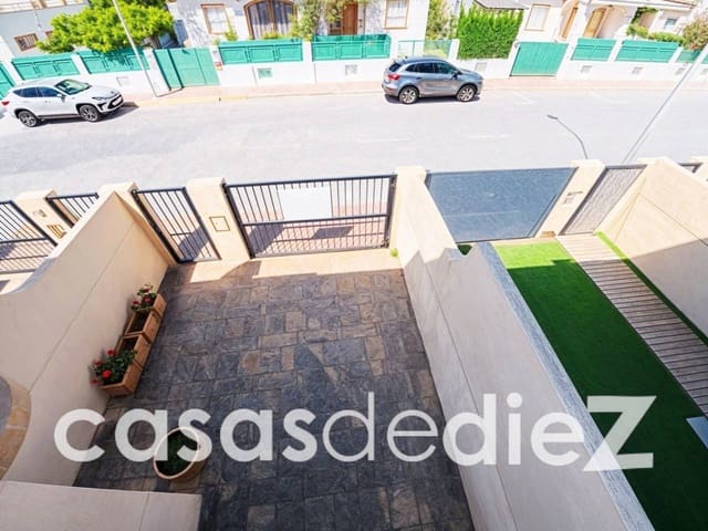 4 sypialnia Dom na sprzedaż w Cami Fondo, Miasto Walencja z basenem garażem - 315 000 € (Ref: 9793837)