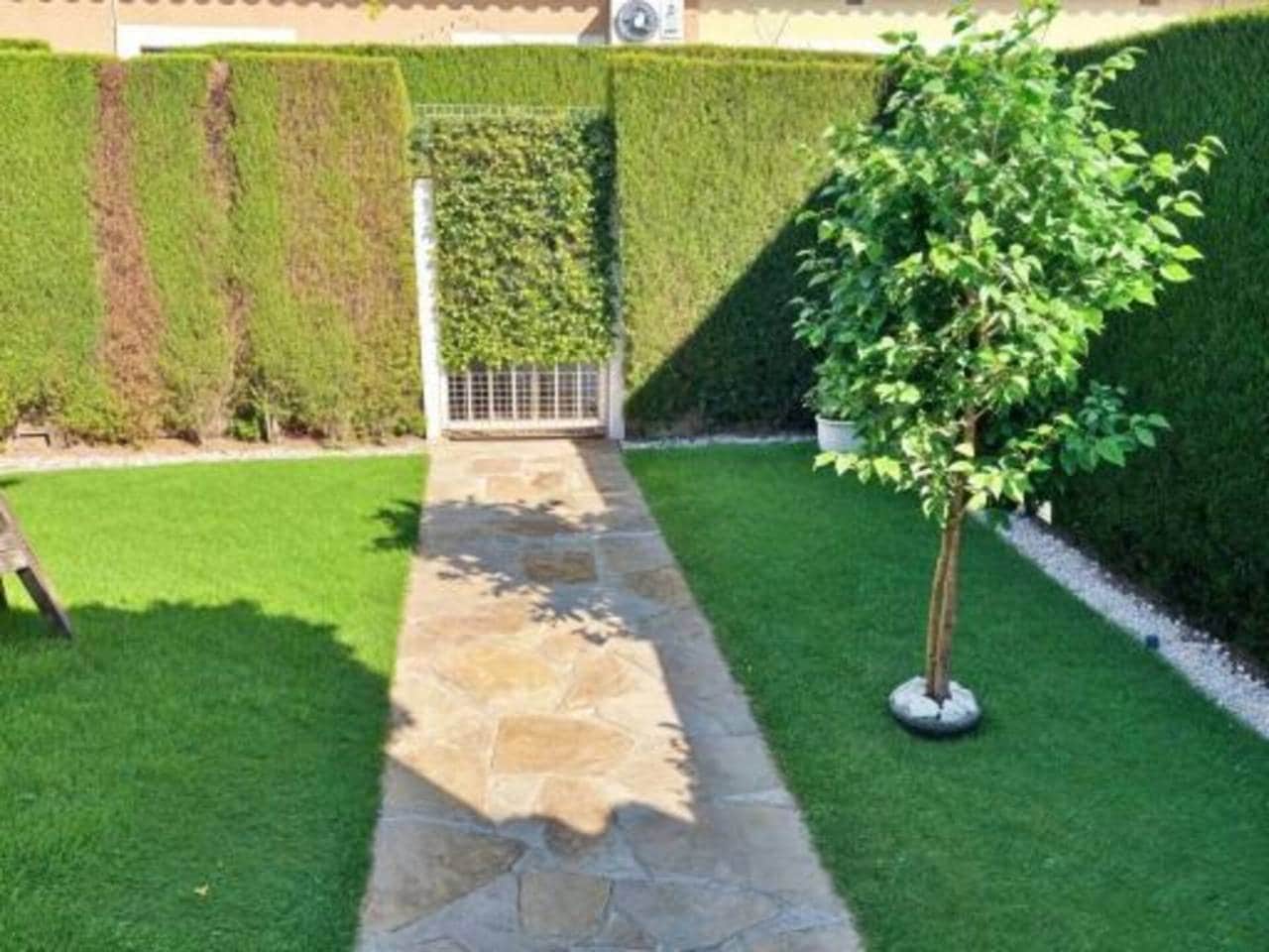 2 quarto Casa em Banda para venda em Oliva Nova com piscina - 235 000 € (Ref: 9816926)