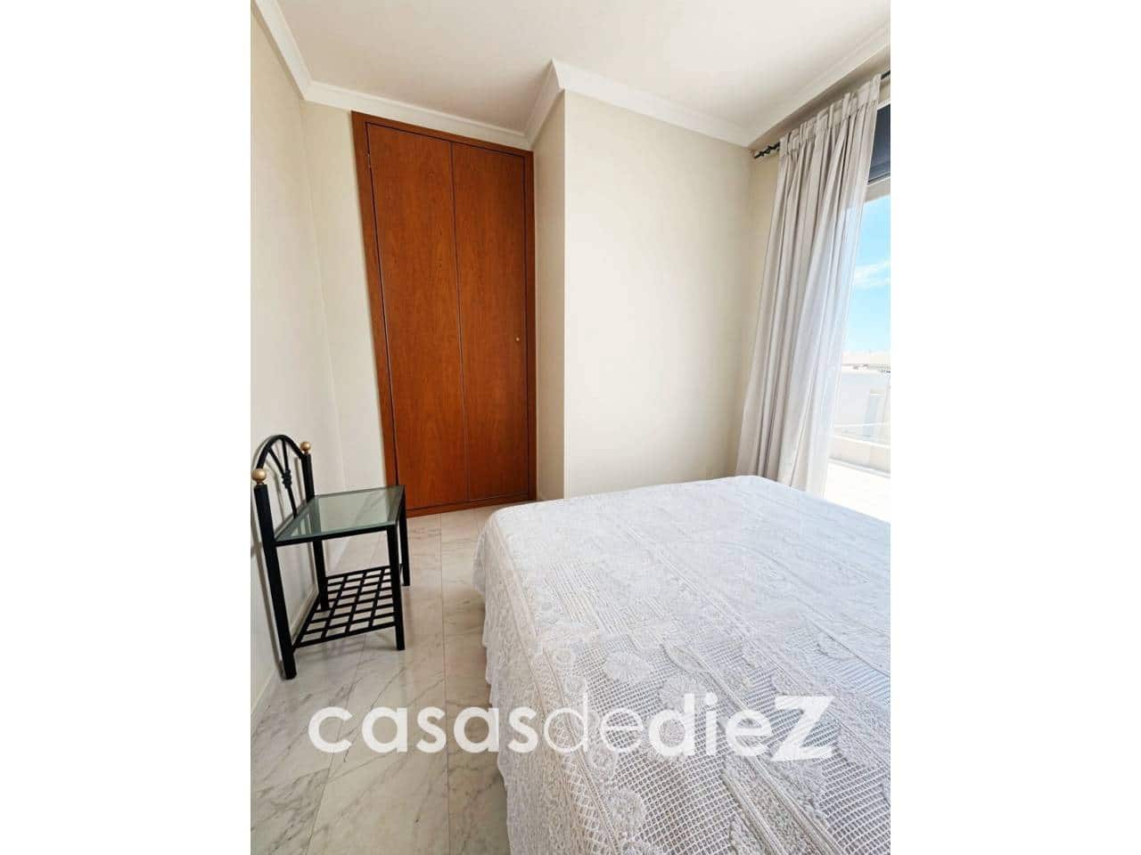 3 bedroom Penthouse for sale in Denia with pool garage - € 685,000 (Ref: 9863894)
