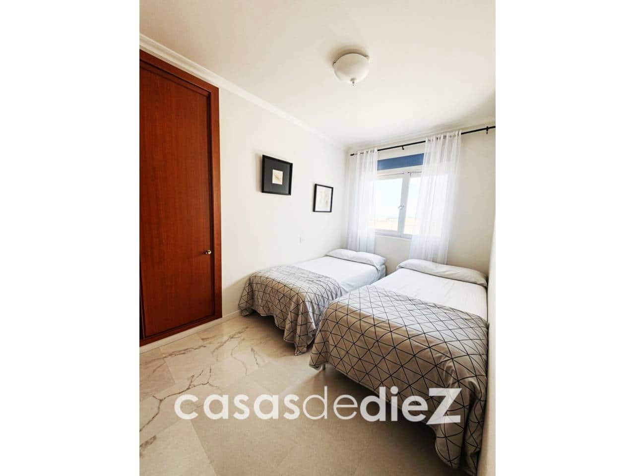 3 bedroom Penthouse for sale in Denia with pool garage - € 685,000 (Ref: 9863894)