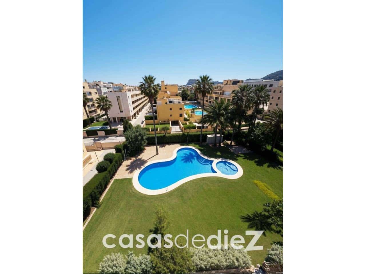 3 bedroom Penthouse for sale in Denia with pool garage - € 685,000 (Ref: 9863894)