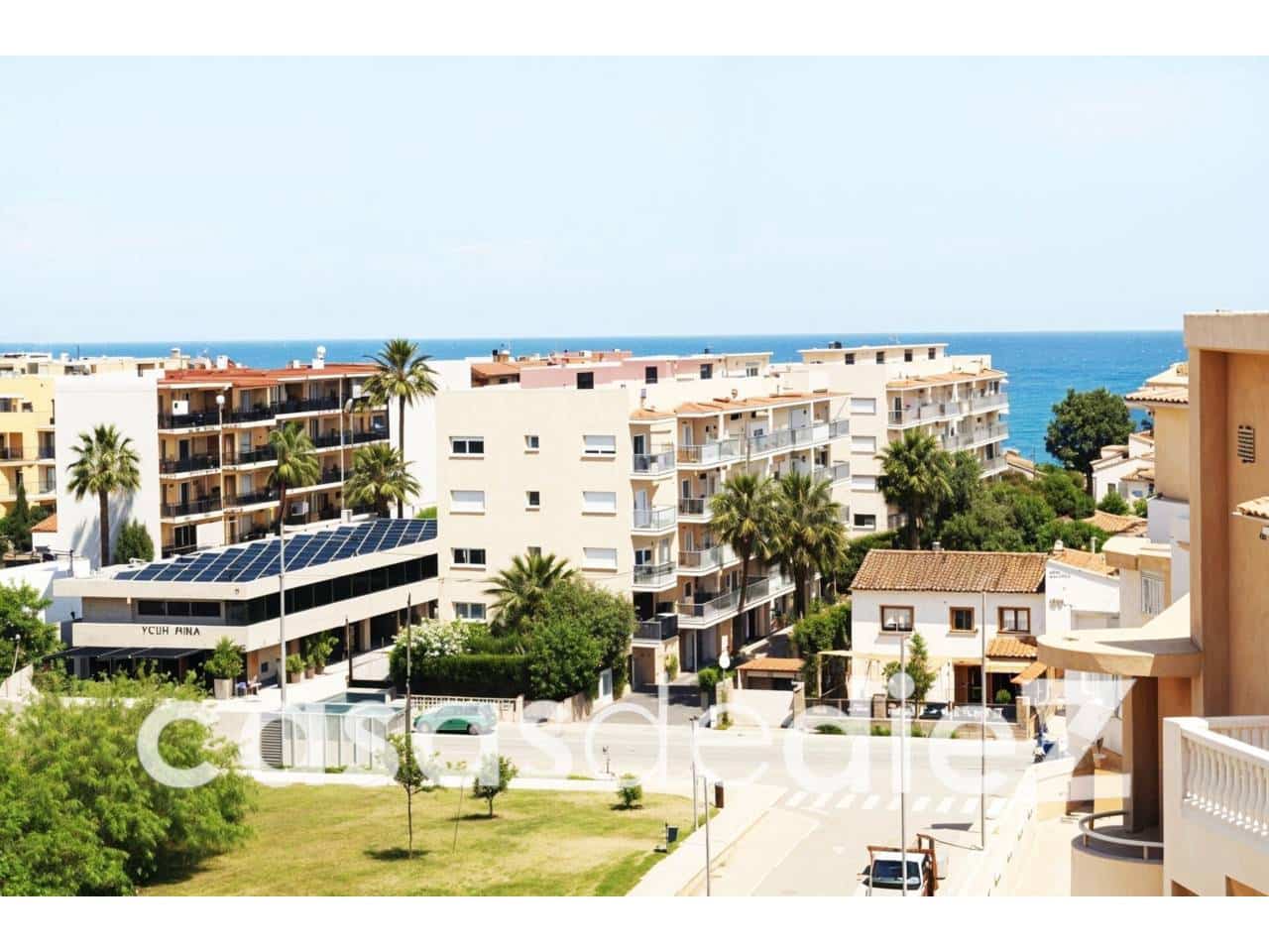 3 bedroom Penthouse for sale in Denia with pool garage - € 685,000 (Ref: 9863894)