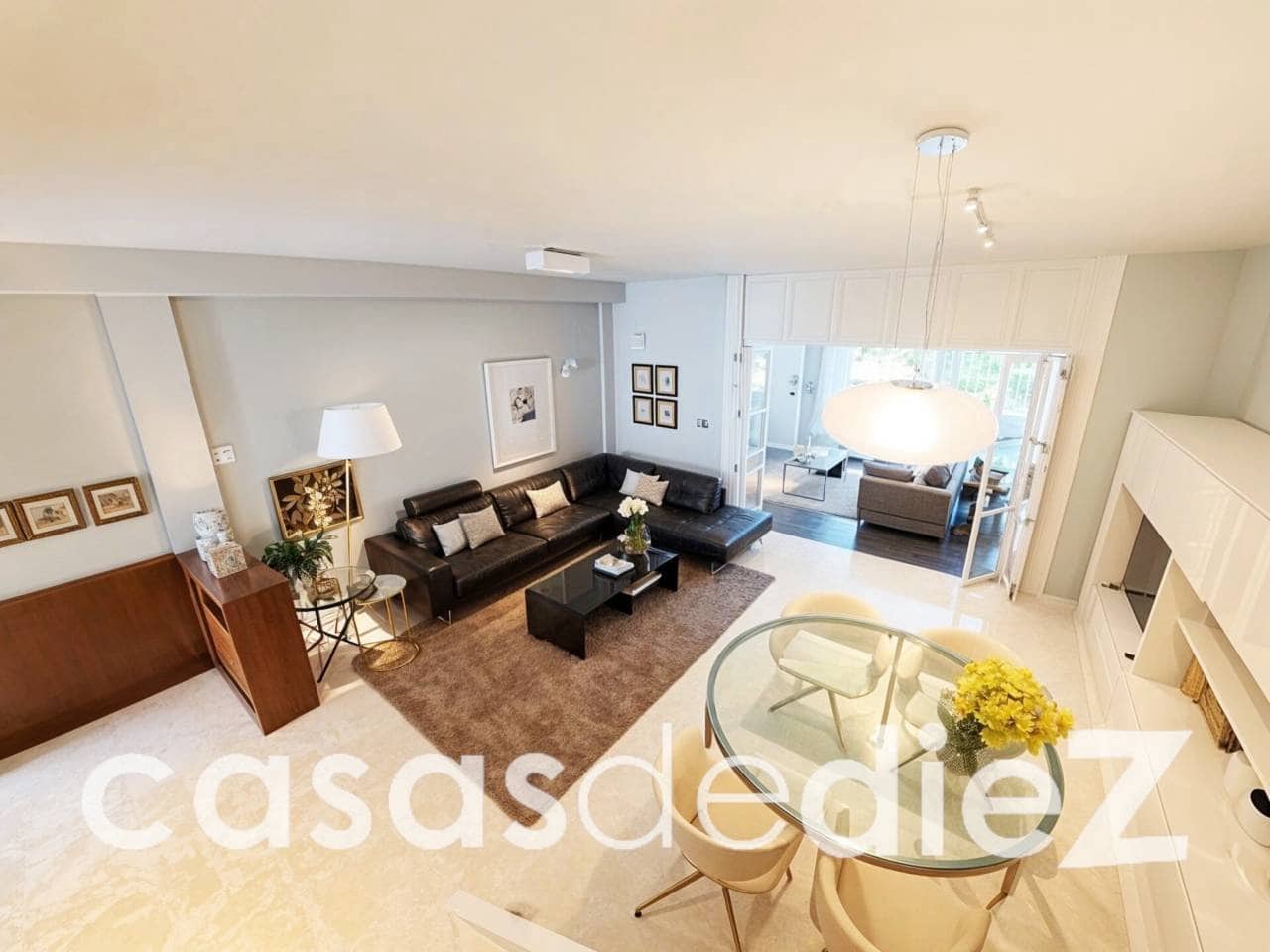 Casa de 3 habitaciones en Oliva en venta con garaje - 455.000 € (Ref: 9891527)