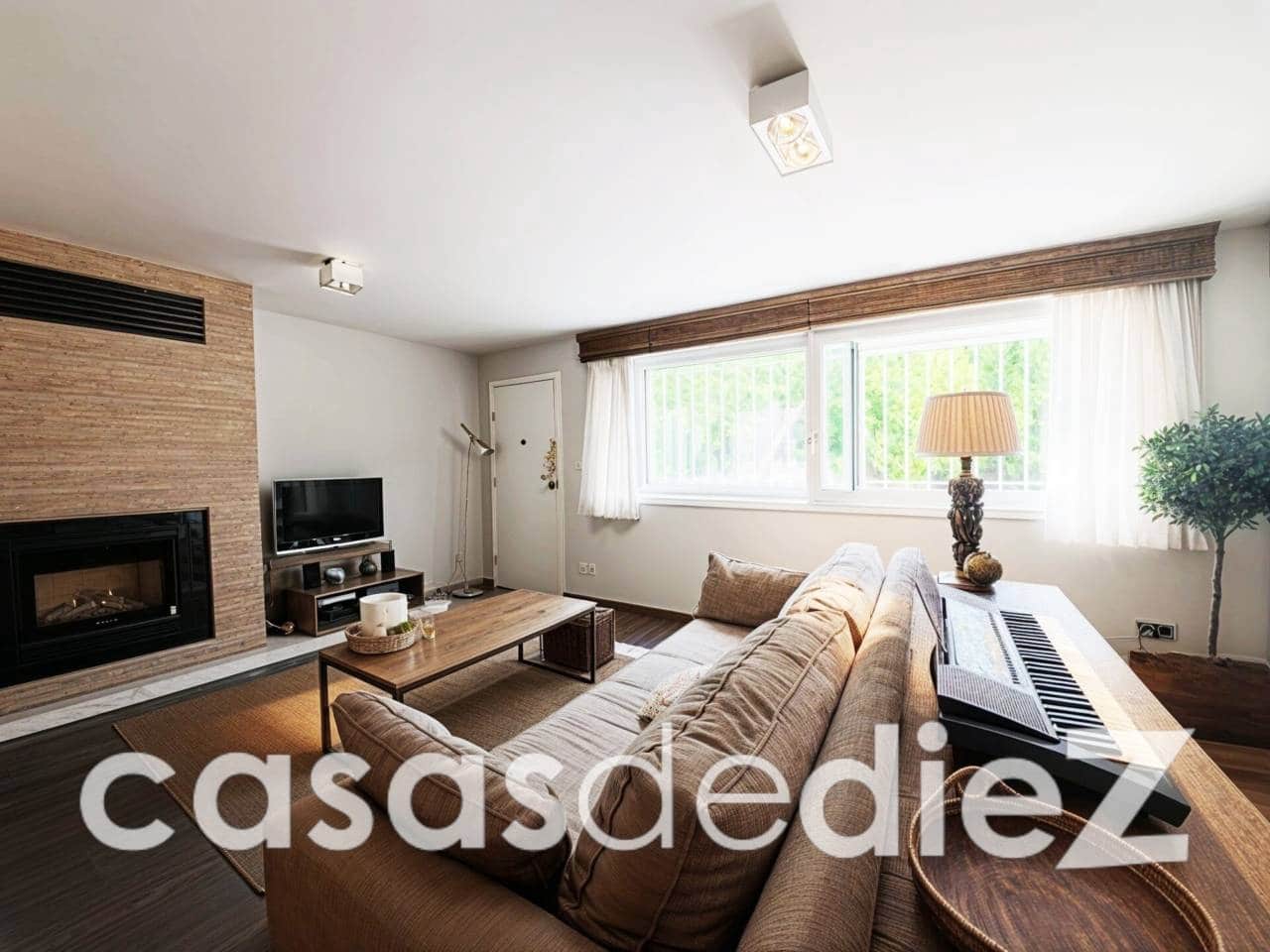Casa de 3 habitaciones en Oliva en venta con garaje - 455.000 € (Ref: 9891527)