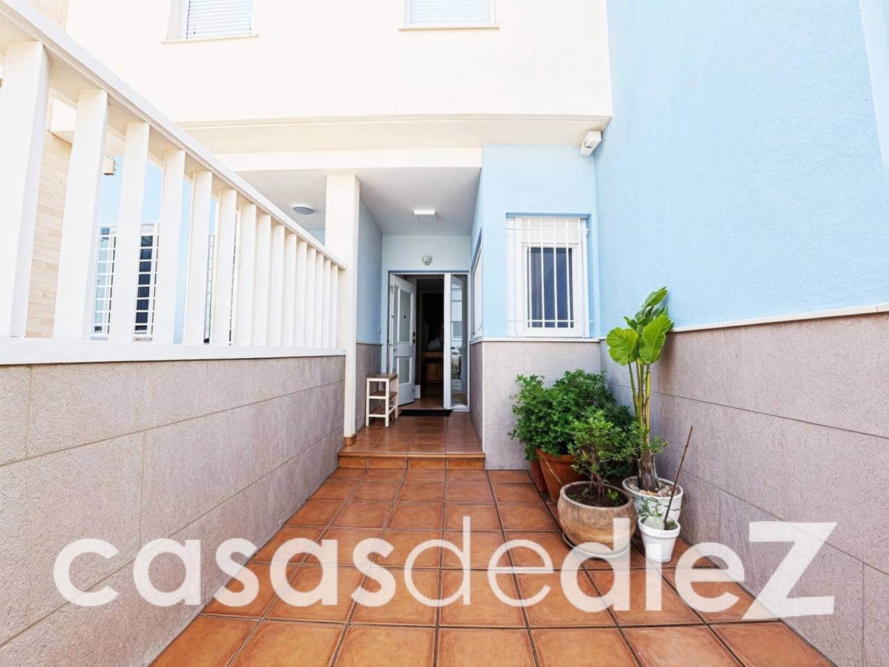 Casa de 3 habitaciones en Oliva en venta con garaje - 455.000 € (Ref: 9891527)