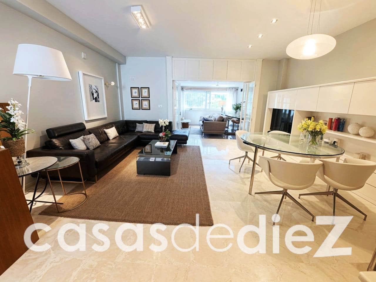 Casa de 3 habitaciones en Oliva en venta con garaje - 455.000 € (Ref: 9891527)