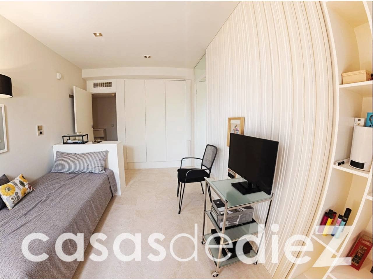 Casa de 3 habitaciones en Oliva en venta con garaje - 455.000 € (Ref: 9891527)