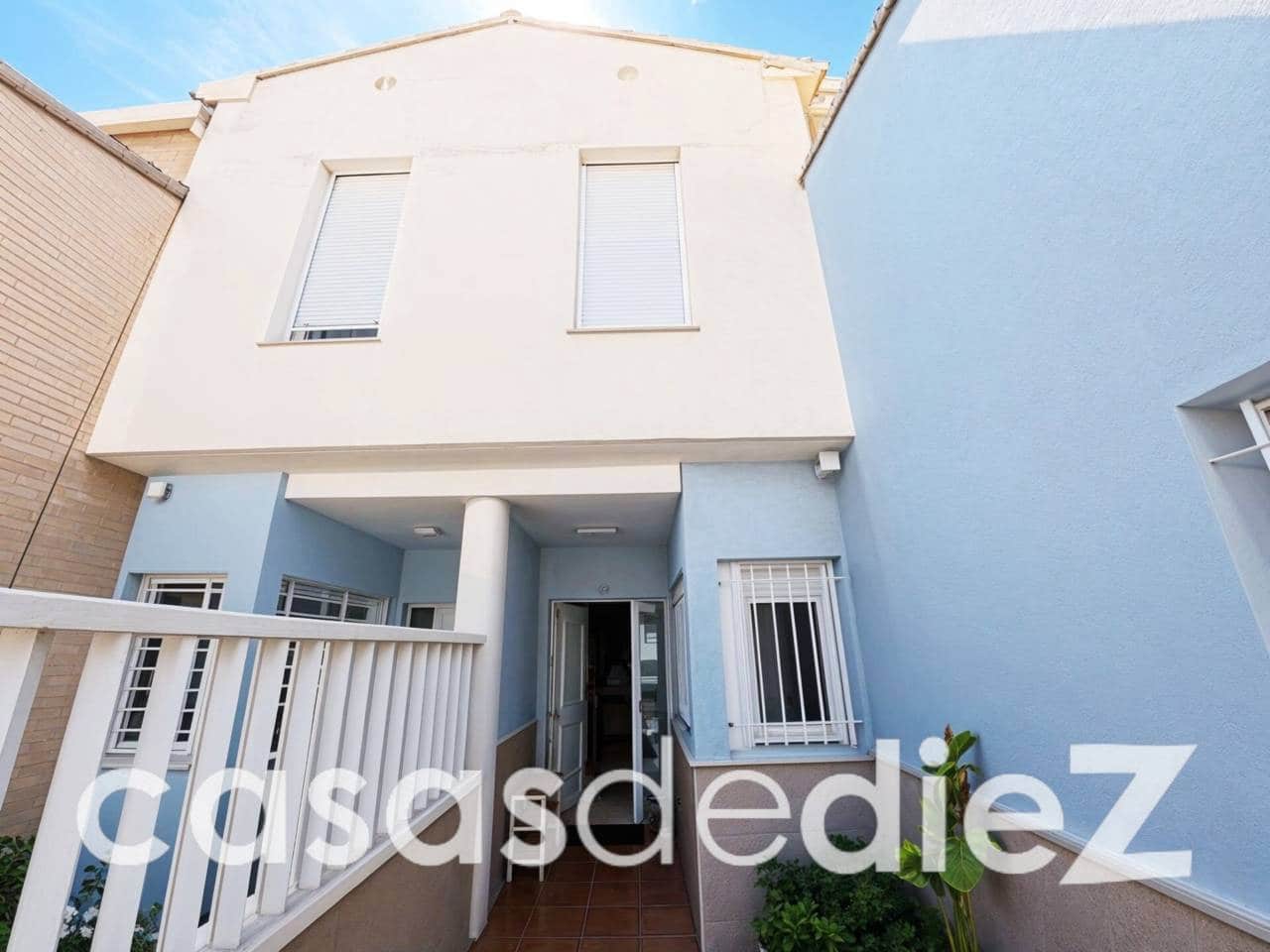 Casa de 3 habitaciones en Oliva en venta con garaje - 455.000 € (Ref: 9891527)