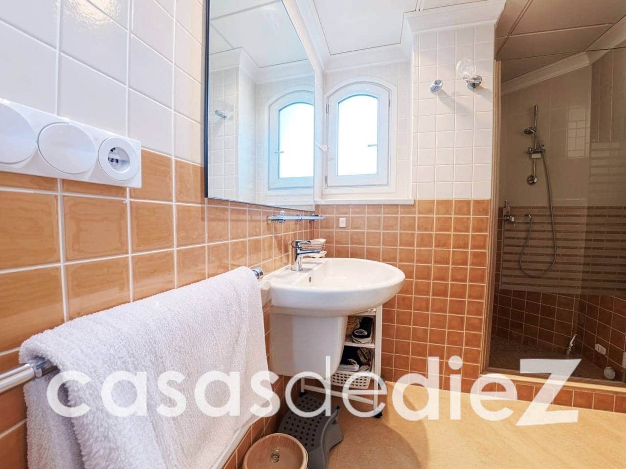 2 sovrum Lägenhet till salu i Oliva Nova med pool garage - 271 000 € (Ref: 9915122)