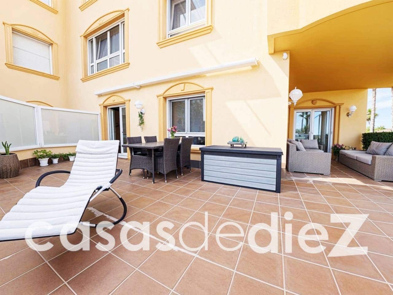 2 bedroom Flat for sale in Oliva Nova with pool garage - € 554,000 (Ref: 9930012)