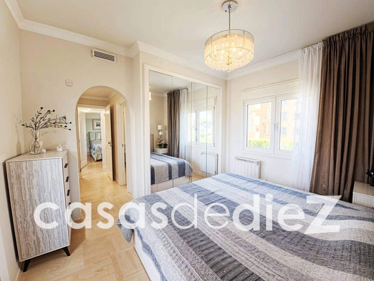 2 bedroom Flat for sale in Oliva Nova with pool garage - € 554,000 (Ref: 9930012)
