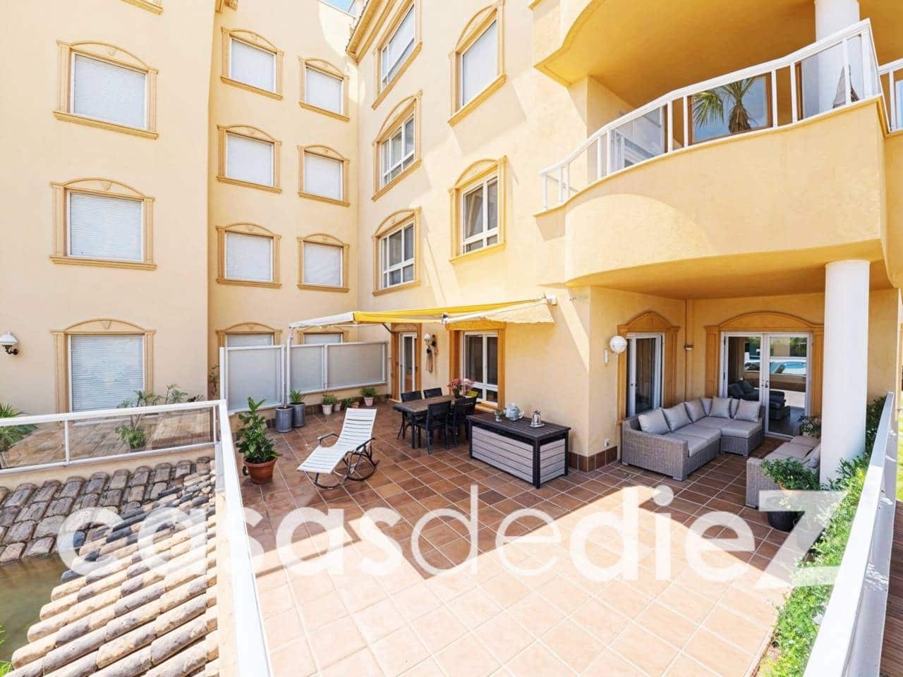 2 bedroom Flat for sale in Oliva Nova with pool garage - € 554,000 (Ref: 9930012)