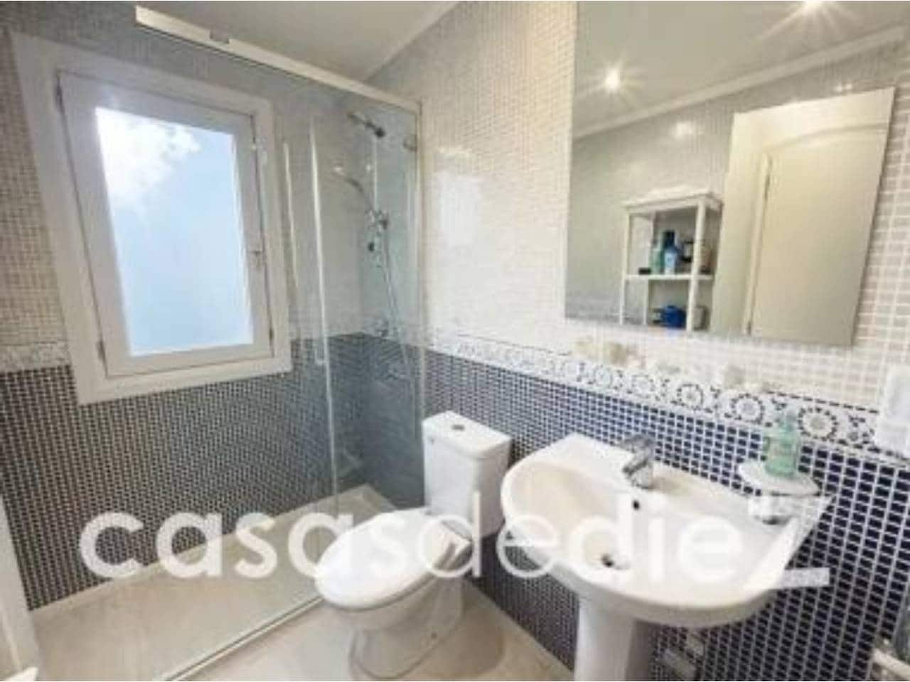 3 sypialnia Mieszkanie na sprzedaż w Oliva Nova z basenem garażem - 420 000 € (Ref: 9955644)