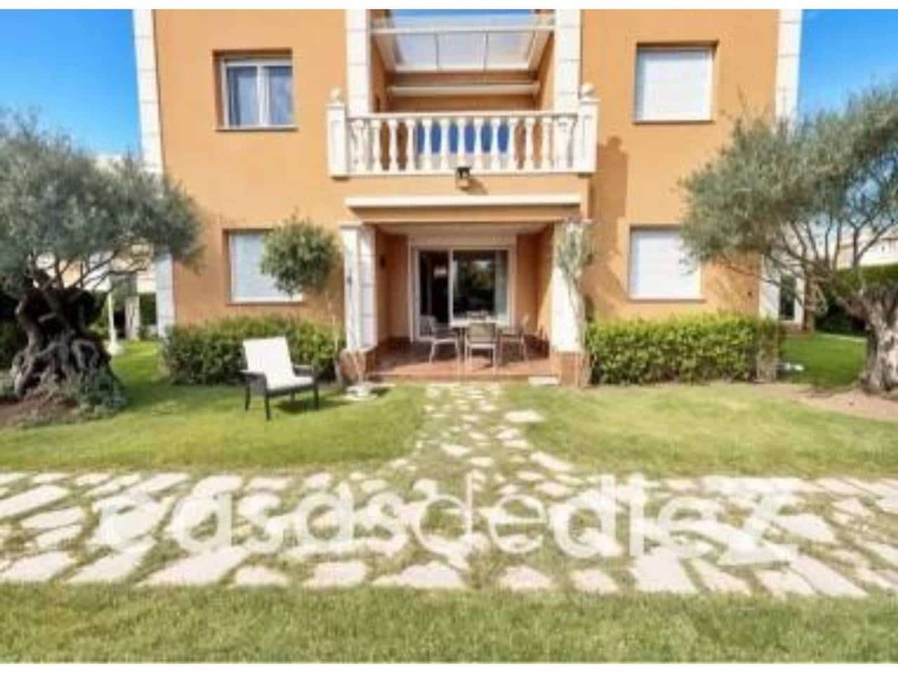 3 sypialnia Mieszkanie na sprzedaż w Oliva Nova z basenem garażem - 420 000 € (Ref: 9955644)