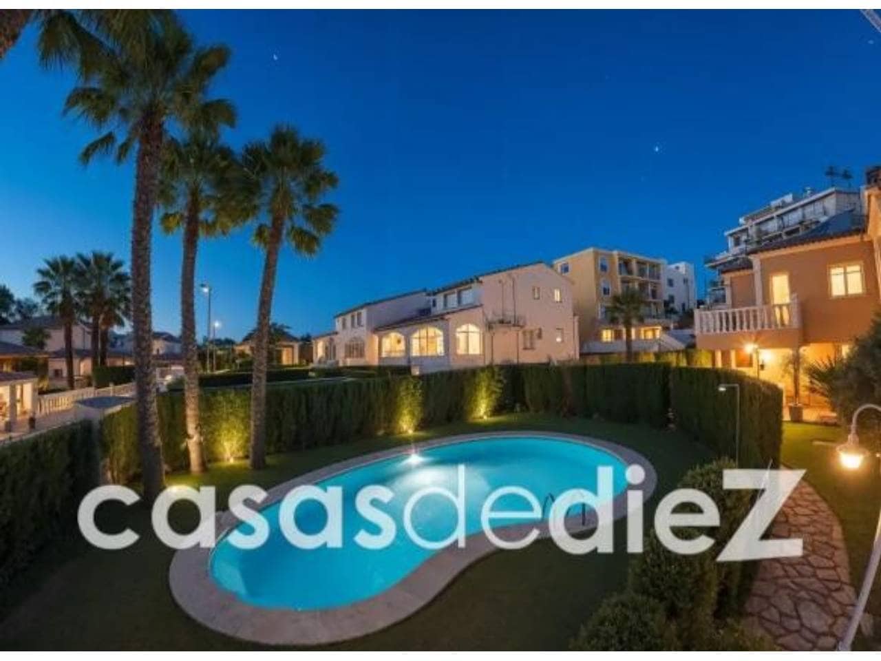 3 sypialnia Mieszkanie na sprzedaż w Oliva Nova z basenem garażem - 420 000 € (Ref: 9955644)