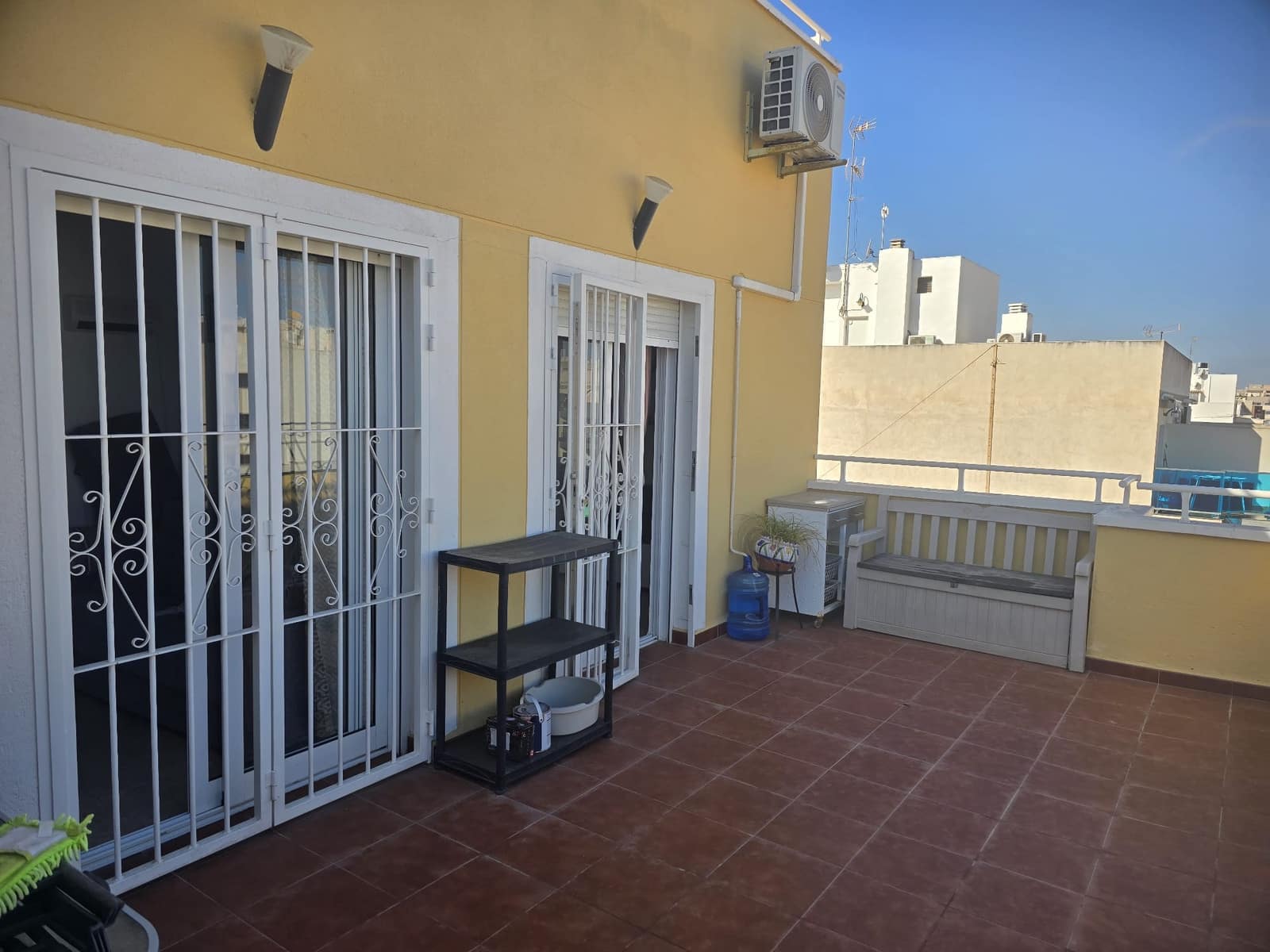 2 slaapkamer Penthouse te koop in Torrevieja - € 126.900 (Ref: 9285666)