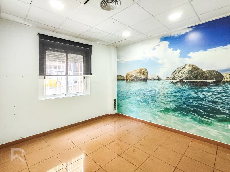 Negocio de 3 habitaciones en Gandia en venta con garaje - 199.000 € (Ref: 10025391)