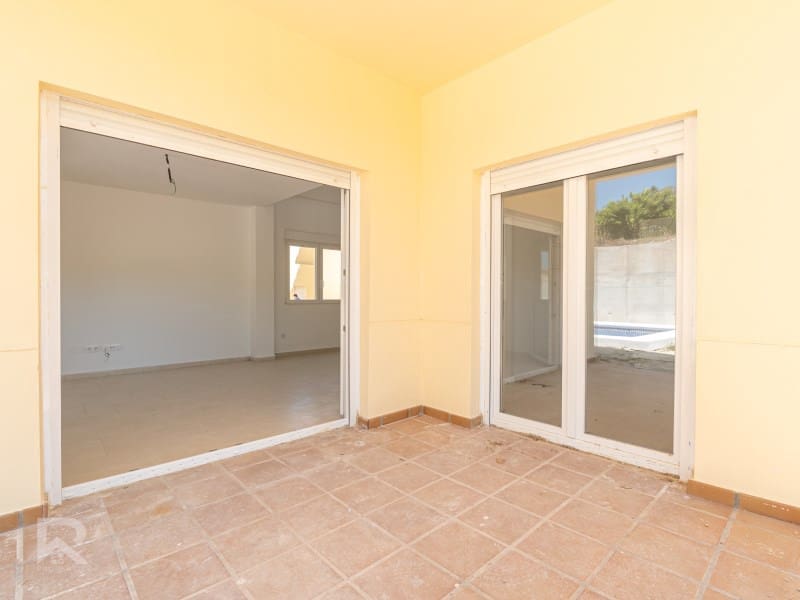 3 soverom Hus til salgs i Benicolet med svømmebasseng garasje - € 255 000 (Ref: 10124277)