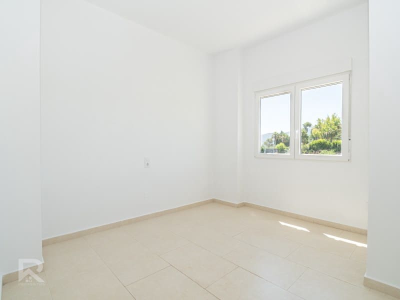 3 soverom Hus til salgs i Benicolet med svømmebasseng garasje - € 255 000 (Ref: 10124277)