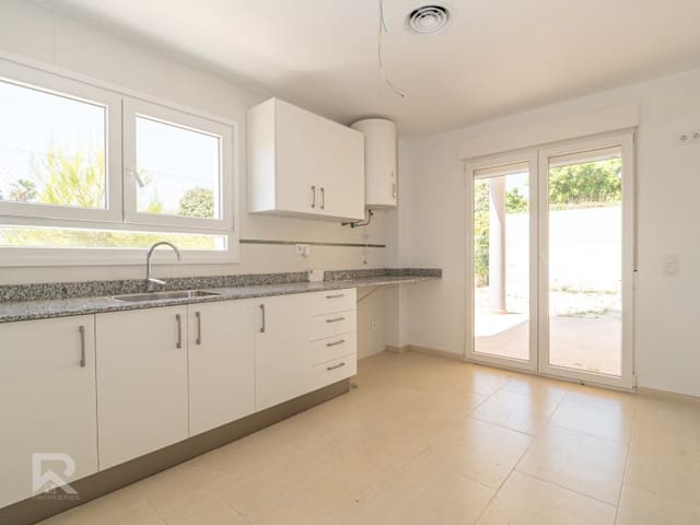 3 soverom Hus til salgs i Benicolet med svømmebasseng garasje - € 255 000 (Ref: 10124277)