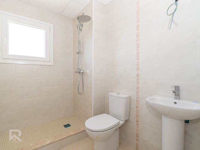 3 soverom Hus til salgs i Benicolet med svømmebasseng garasje - € 255 000 (Ref: 10124277)