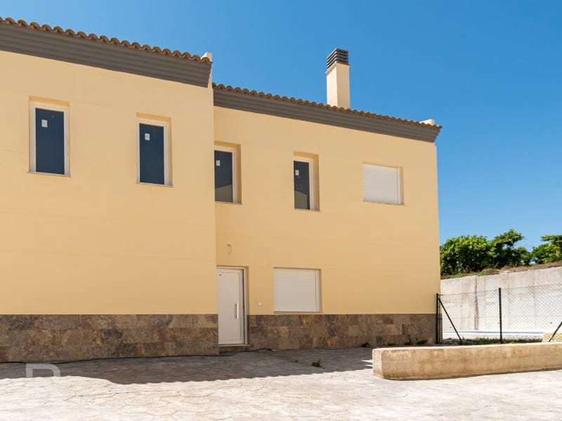 3 soverom Hus til salgs i Benicolet med svømmebasseng garasje - € 255 000 (Ref: 10124277)