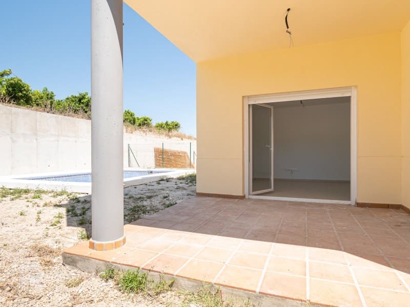 3 soverom Hus til salgs i Benicolet med svømmebasseng garasje - € 255 000 (Ref: 10124277)