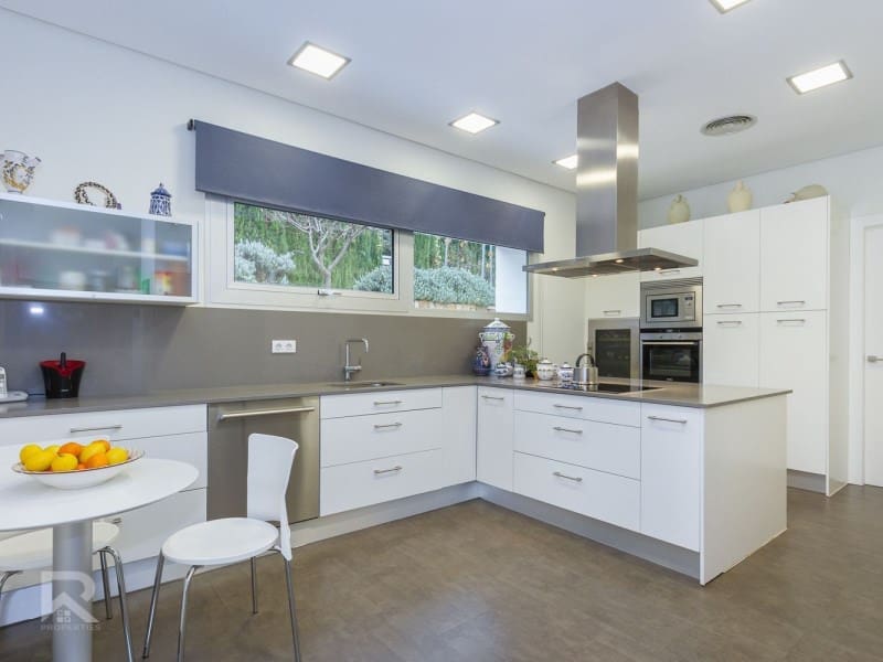 8 soveværelse Villa til salg i Ayelo de Rugat / Aielo de Rugat med swimmingpool - € 1.570.000 (Ref: 5969107)