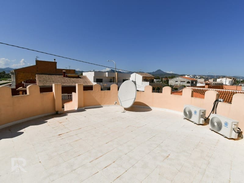 3 soveværelse Villa til salg i Daimus med garage - € 329.900 (Ref: 7803584)