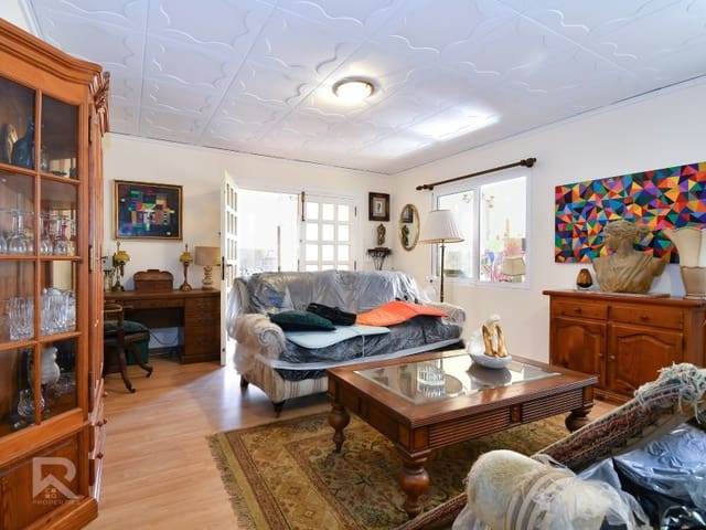 3 bedroom Villa for sale in Daimús with garage - € 329,900 (Ref: 7803584)