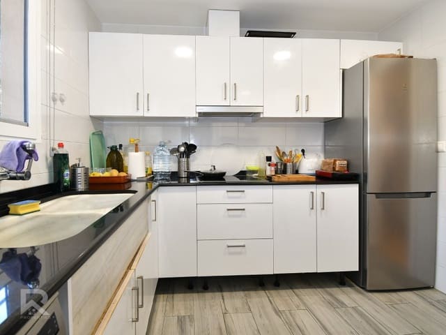 3 bedroom Villa for sale in Daimús with garage - € 329,900 (Ref: 7803584)