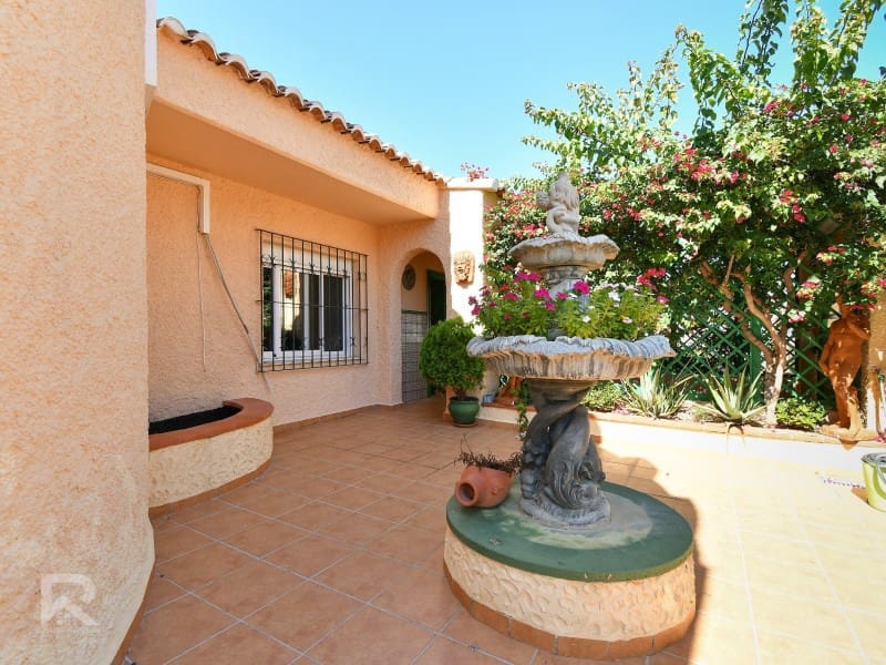 3 soveværelse Villa til salg i Daimus med garage - € 329.900 (Ref: 7803584)