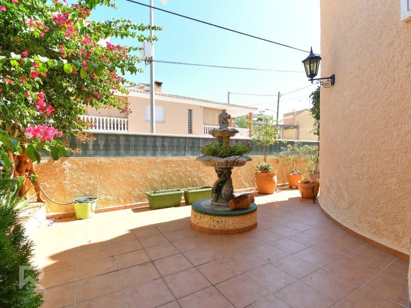 3 soveværelse Villa til salg i Daimus med garage - € 329.900 (Ref: 7803584)