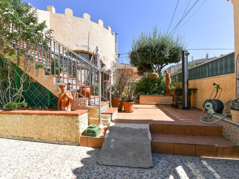 3 soveværelse Villa til salg i Daimus med garage - € 329.900 (Ref: 7803584)