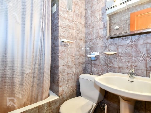 4 bedroom Apartment for sale in Gandia with garage - € 370,000 (Ref: 7990112)