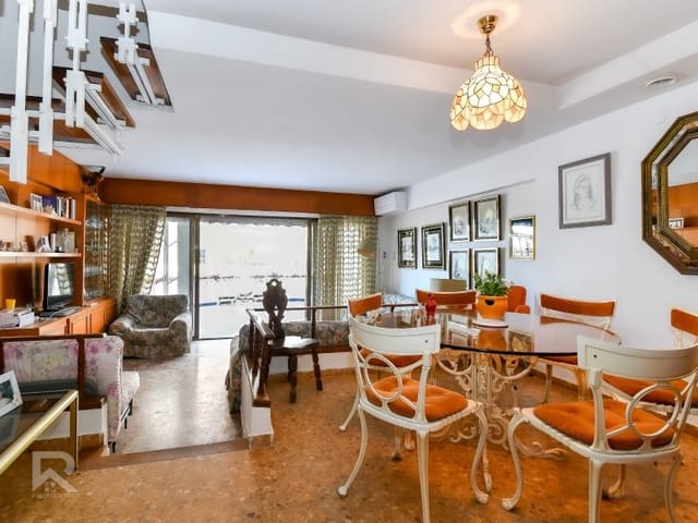 4 bedroom Apartment for sale in Gandia with garage - € 370,000 (Ref: 7990112)