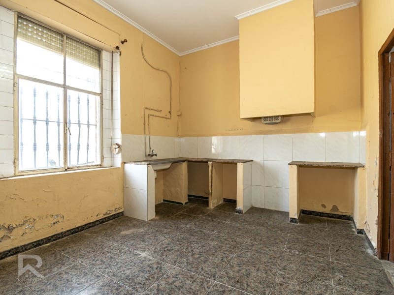 12 soveværelse Finca/Landehus til salg i Benifairo de la Valldigna - € 480.000 (Ref: 8458543)