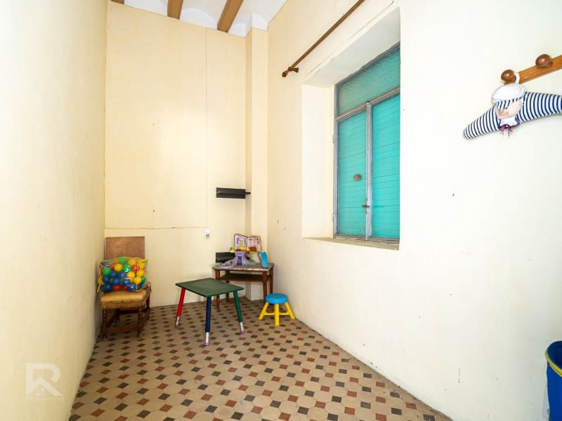 12 soveværelse Finca/Landehus til salg i Benifairo de la Valldigna - € 480.000 (Ref: 8458543)