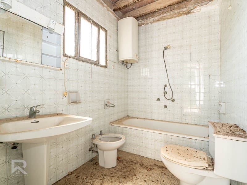 12 soveværelse Finca/Landehus til salg i Benifairo de la Valldigna - € 480.000 (Ref: 8458543)