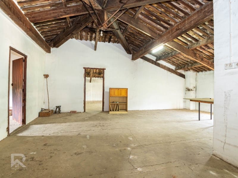 12 soveværelse Finca/Landehus til salg i Benifairo de la Valldigna - € 480.000 (Ref: 8458543)