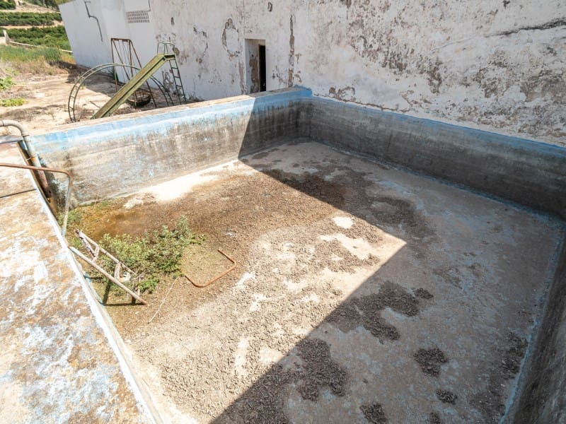 12 soveværelse Finca/Landehus til salg i Benifairo de la Valldigna - € 480.000 (Ref: 8458543)