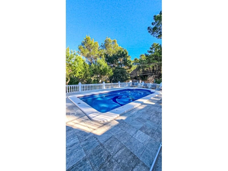 8 soveværelse Villa til salg i Simat de la Valldigna - € 550.000 (Ref: 8774015)