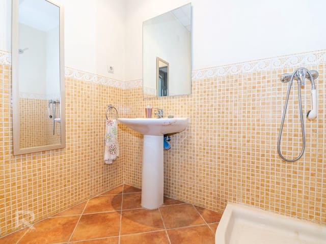 Commercial for sale in Oliva Pueblo, Oliva - € 157,000 (Ref: 9106894)