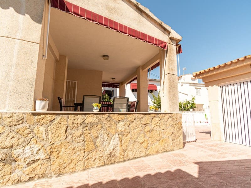 3 quarto Moradia para venda em Piles com piscina garagem - 366 000 € (Ref: 9161273)