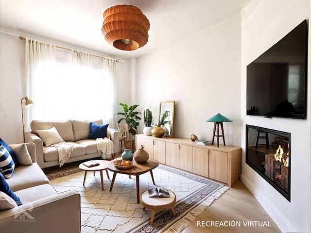 3 bedroom Villa for sale in Piles with pool garage - € 366,000 (Ref: 9161273)