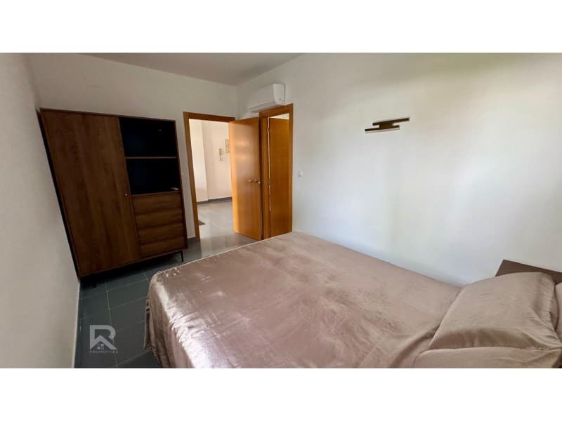 1 soveværelse Lejlighed til leje i Oliva Nova med garage - € 850 (Ref: 9218748)