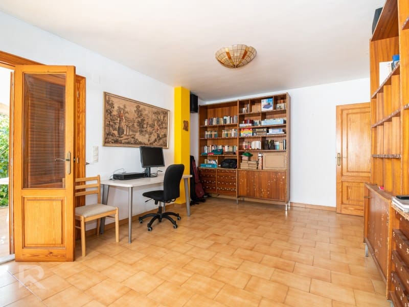 5 soveværelse Villa til salg i Gandia med garage - € 520.000 (Ref: 9240041)