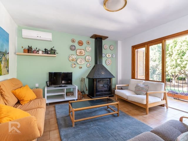 5 bedroom Villa for sale in Gandia with garage - € 520,000 (Ref: 9240041)